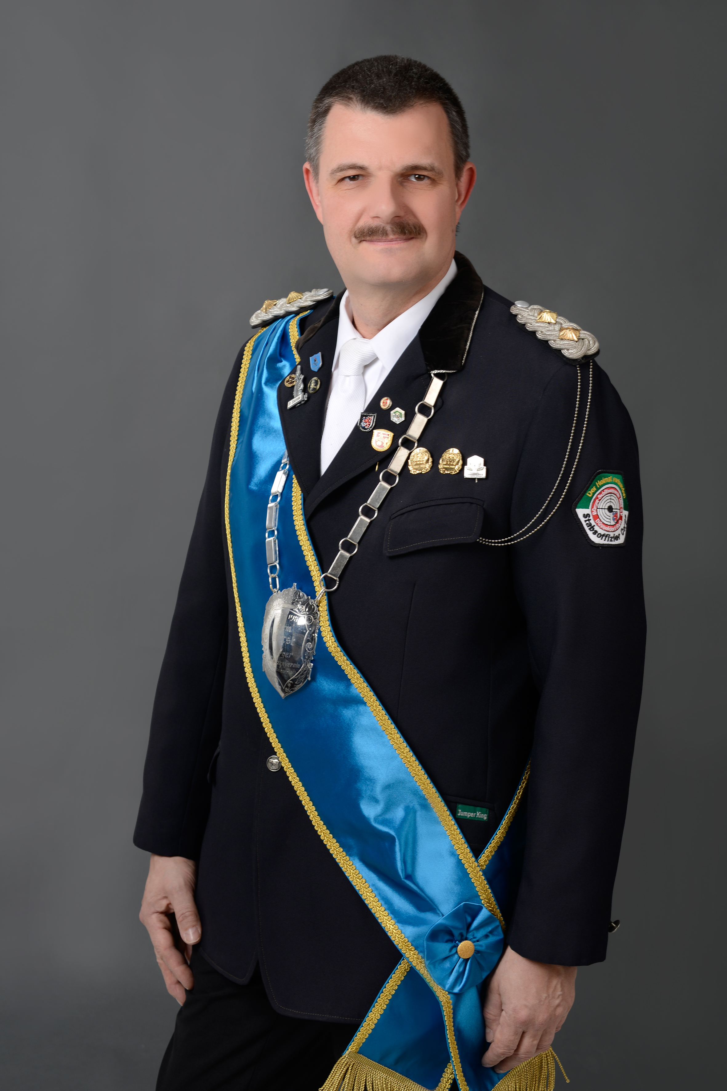 Oberst Peter Shirde (1)